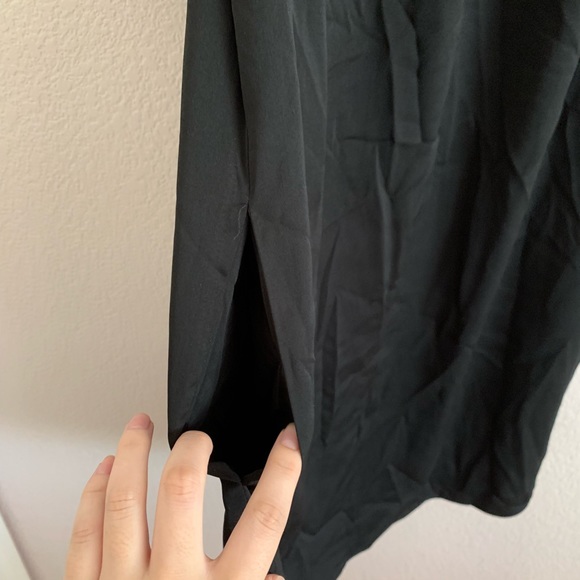 ‼️LAST CHANCE‼️NWT Black Off-the-Shoulder Dress - Picture 2 of 4